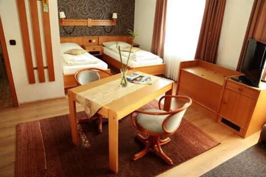 Hotel Tiffany Kassel Kültér fotó